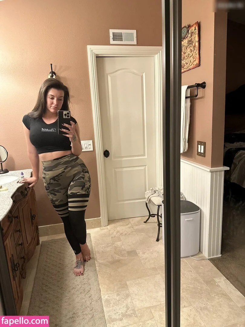 Elizabeth Skylar Onlyfans Photo Gallery 