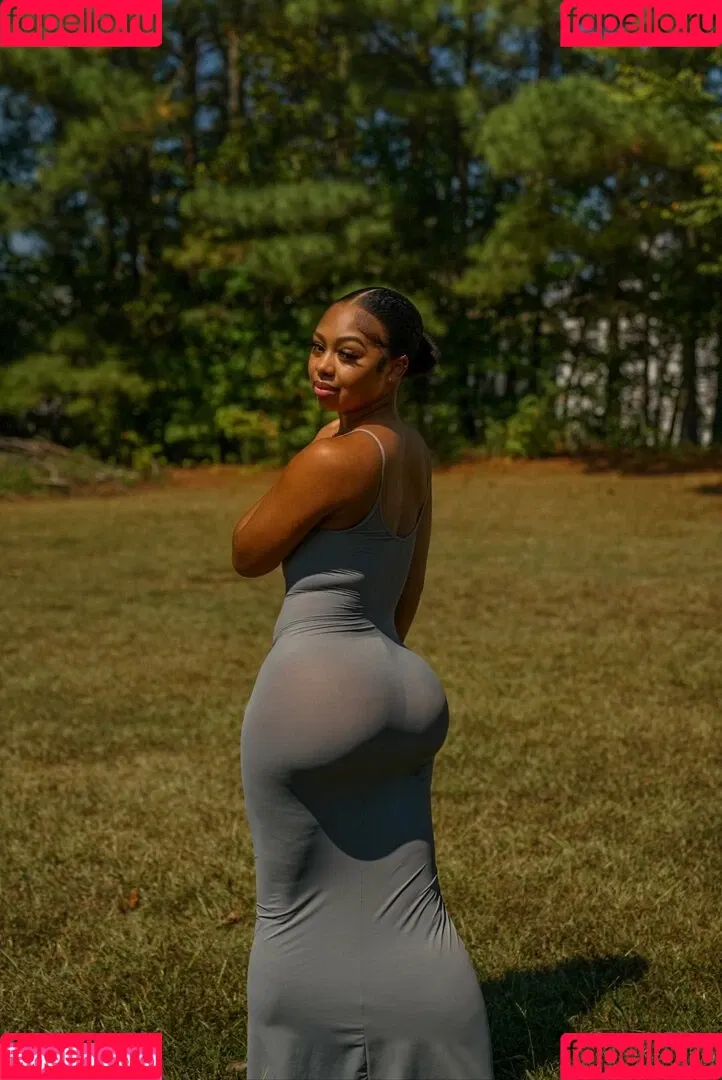 AlmondXMilk Onlyfans Photo Gallery 