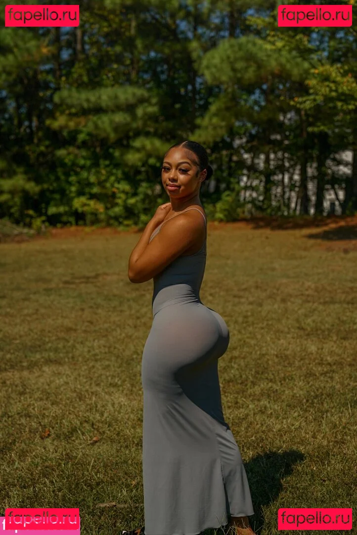 AlmondXMilk Onlyfans Photo Gallery 