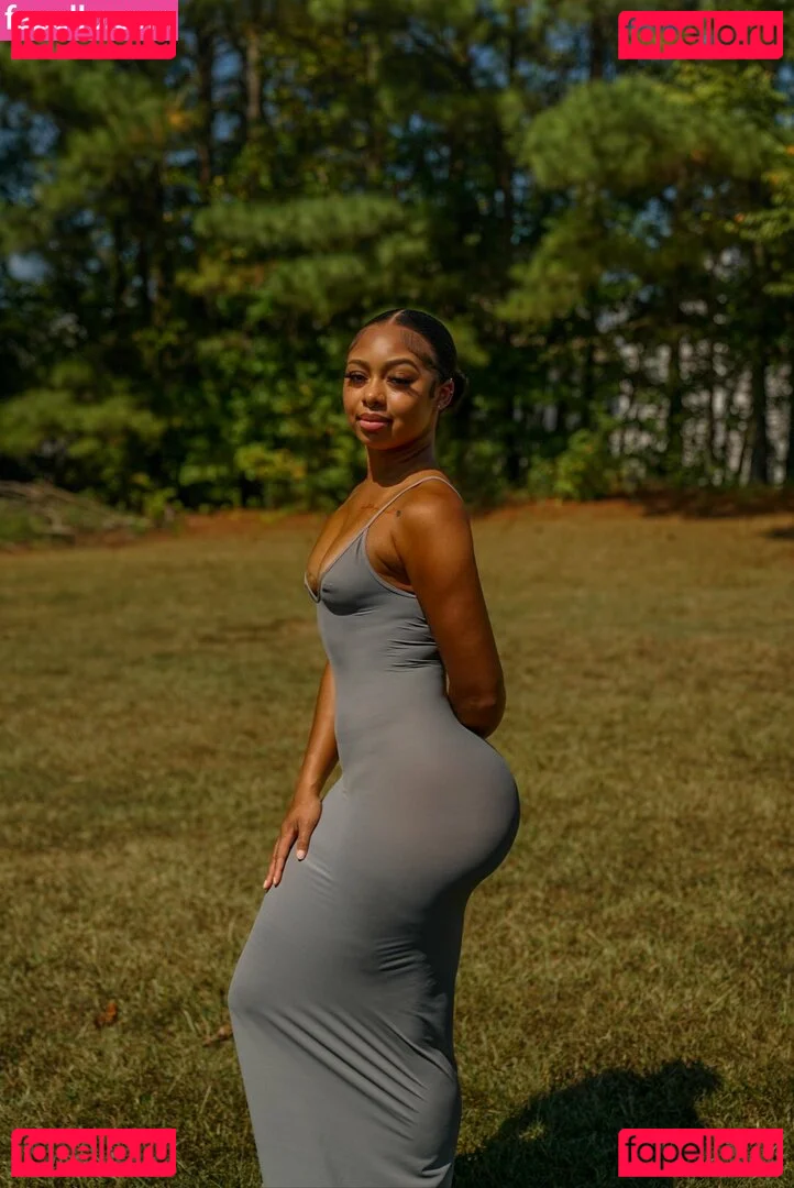 AlmondXMilk Onlyfans Photo Gallery 