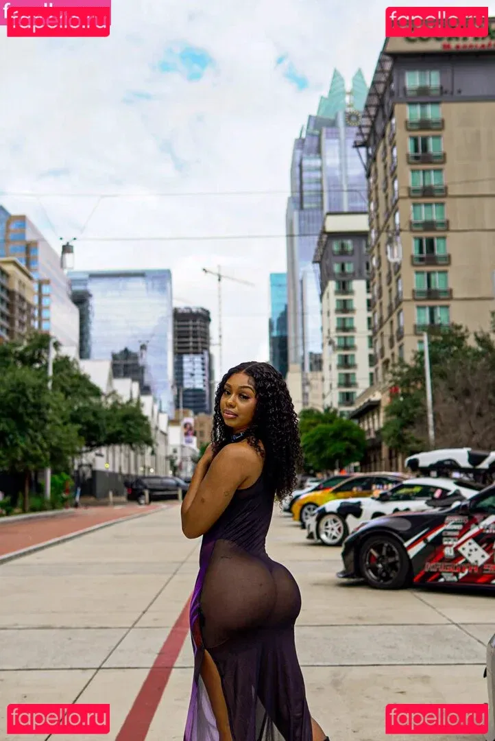 AlmondXMilk Onlyfans Photo Gallery 