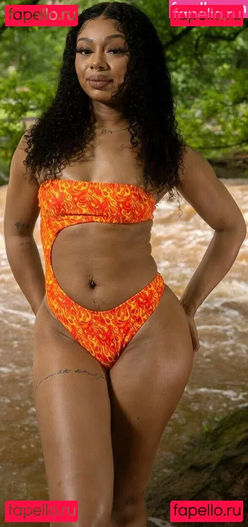 AlmondXMilk Onlyfans Photo Gallery 