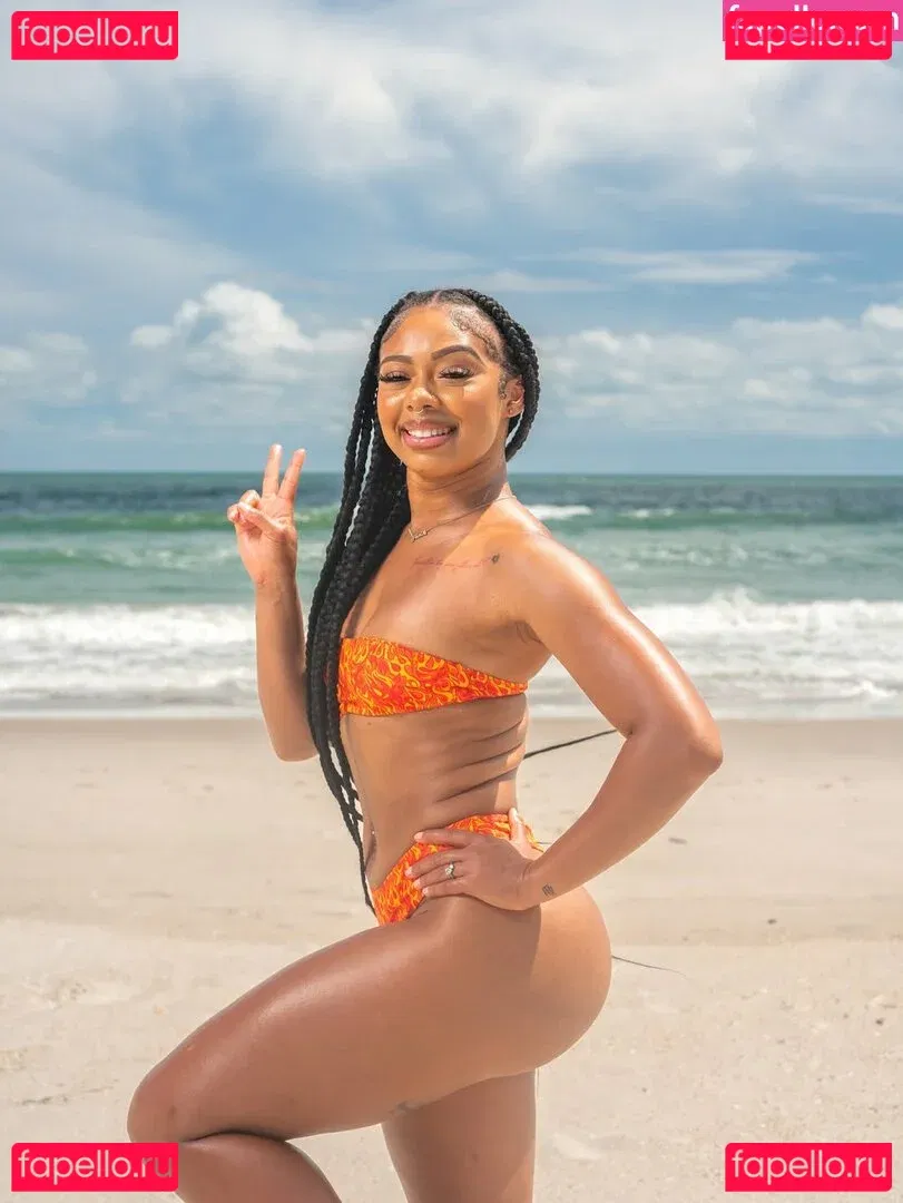 AlmondXMilk Onlyfans Photo Gallery 