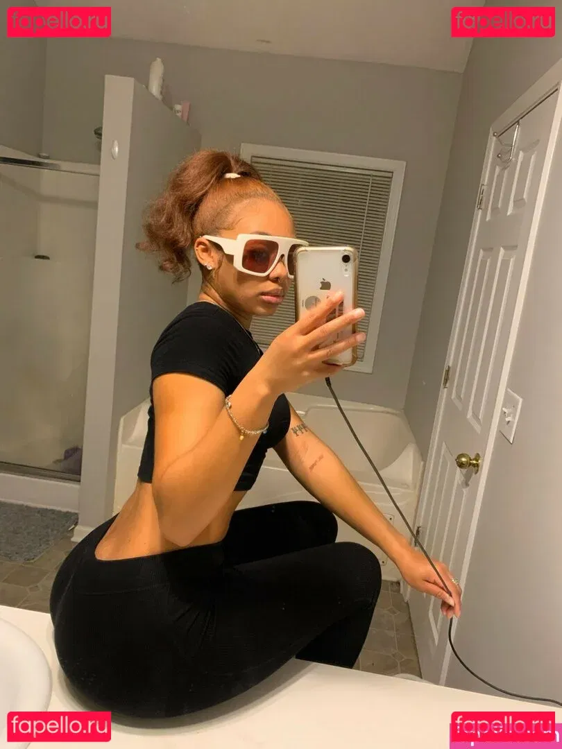 AlmondXMilk Onlyfans Photo Gallery 