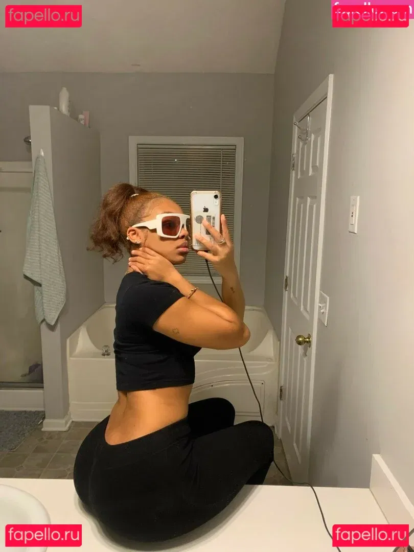 AlmondXMilk Onlyfans Photo Gallery 