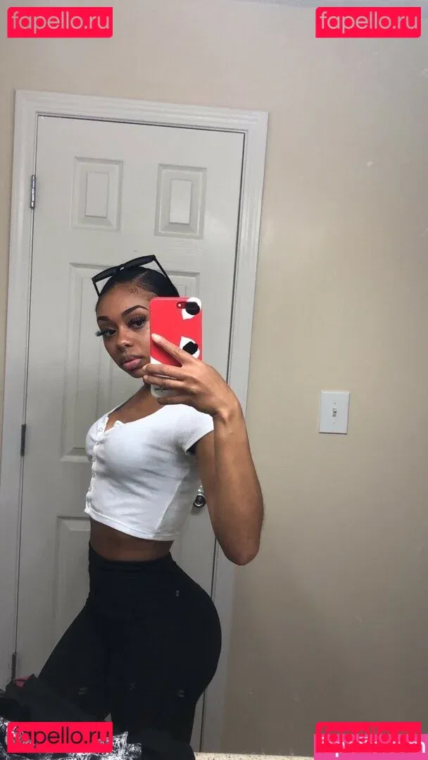 AlmondXMilk Onlyfans Photo Gallery 