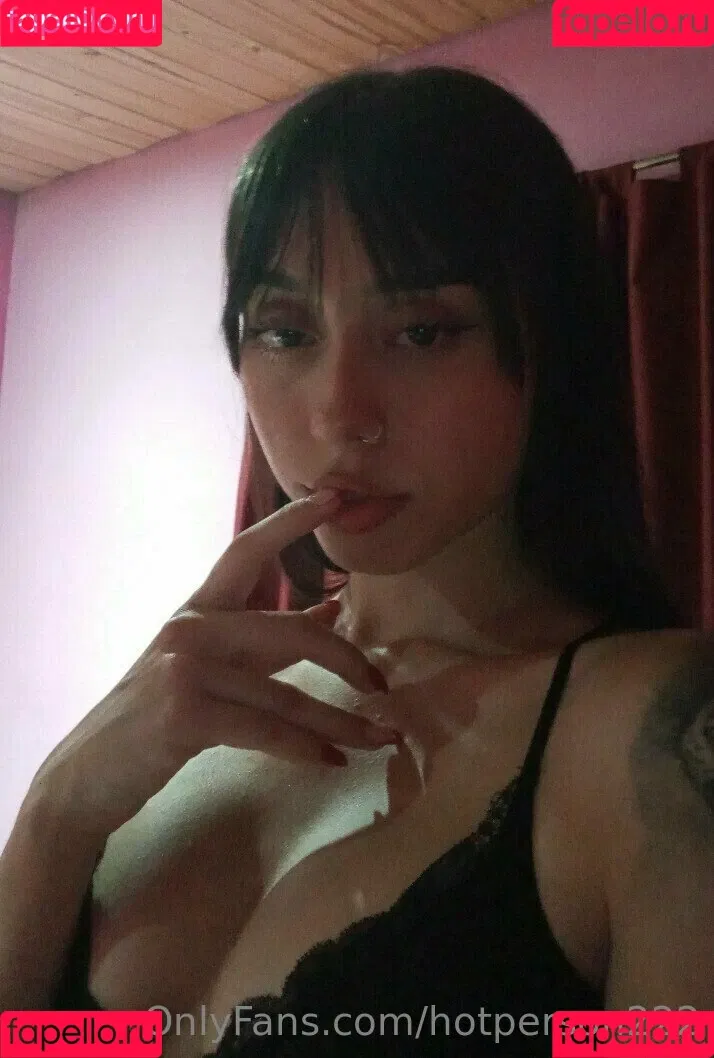 hotperson222 Onlyfans Photo Gallery 