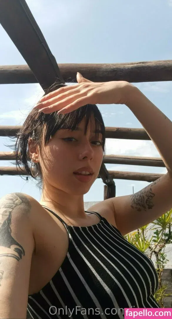 hotperson222 Onlyfans Photo Gallery 