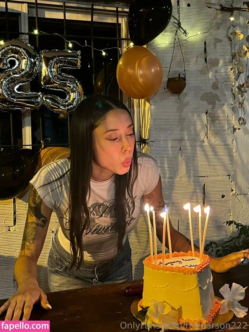 hotperson222 Onlyfans Photo Gallery 