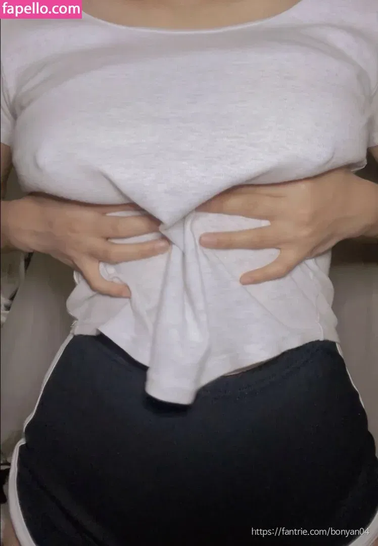 zibonyan Onlyfans Photo Gallery 