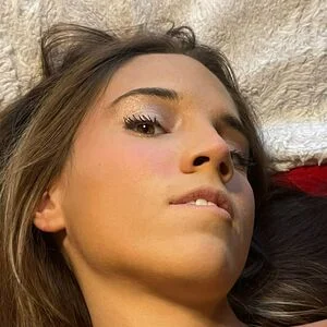 carlieewrldd Onlyfans Photo Gallery 