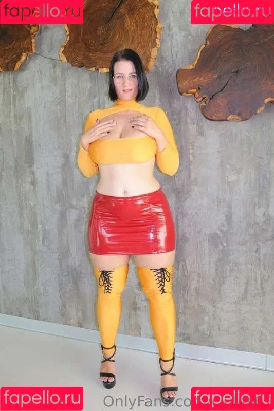 Curvyjules Onlyfans Photo Gallery 