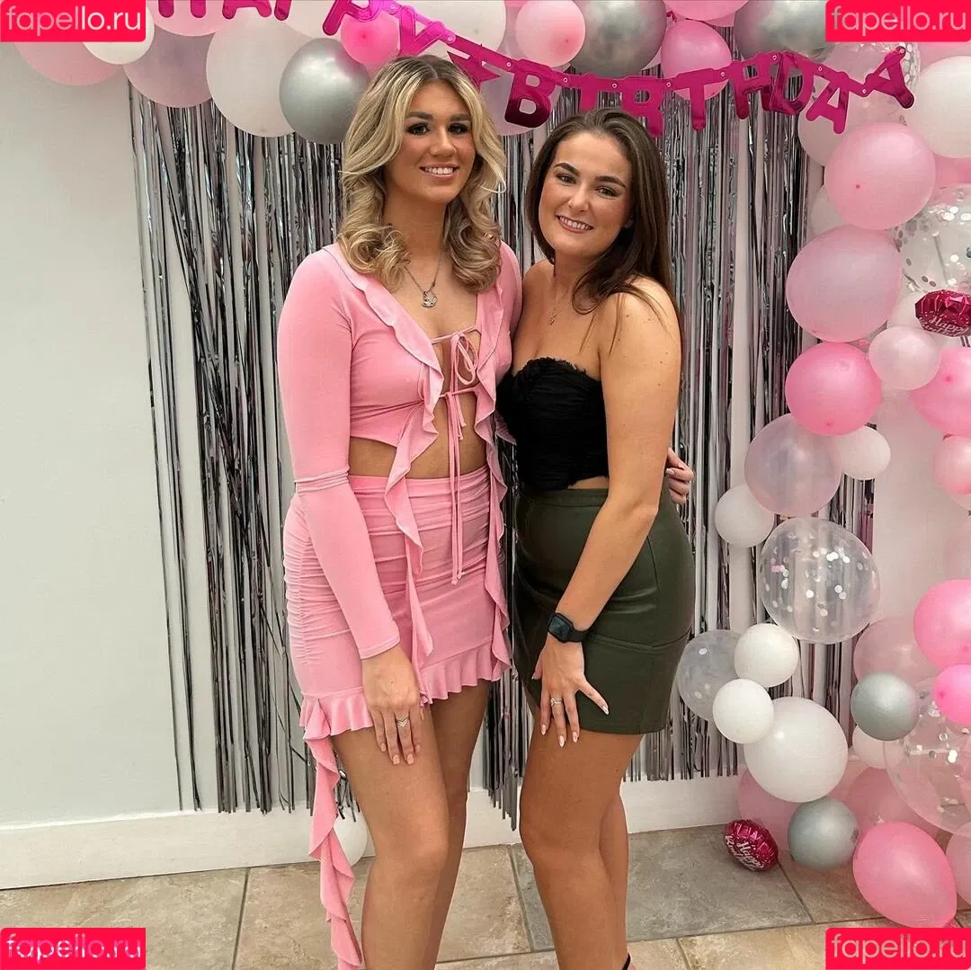 Aimee McColl Onlyfans Photo Gallery 