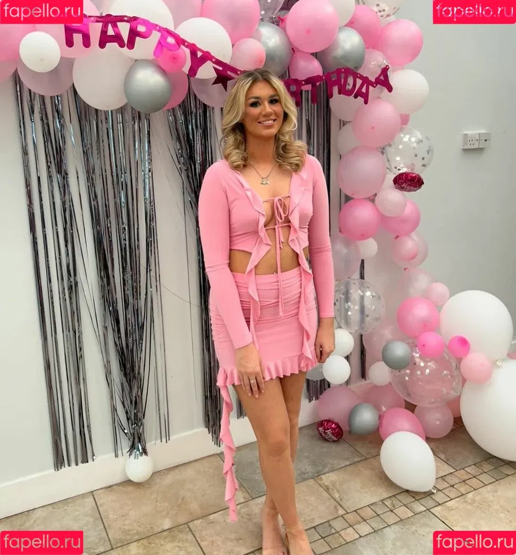 Aimee McColl Onlyfans Photo Gallery 