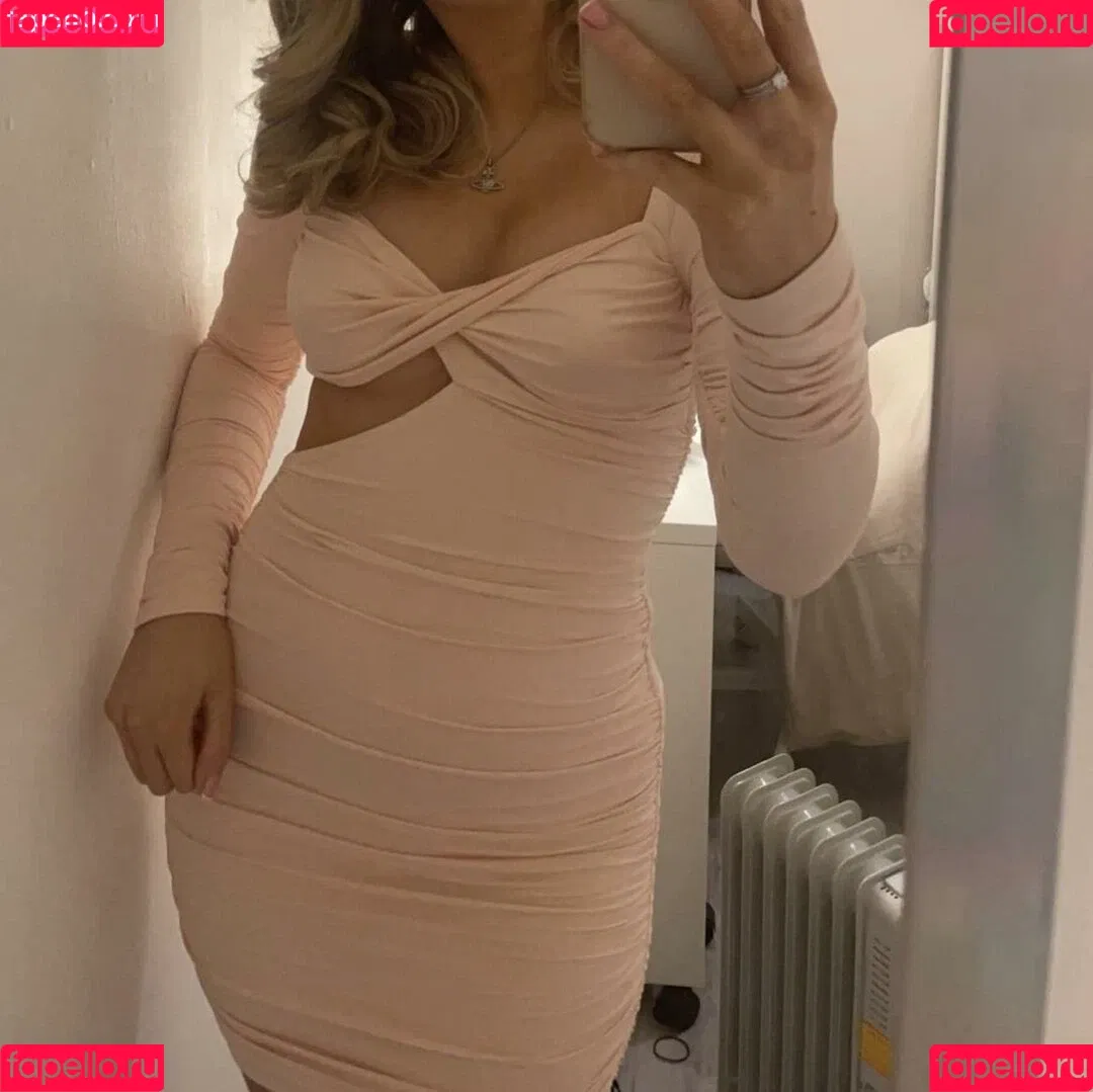 Aimee McColl Onlyfans Photo Gallery 