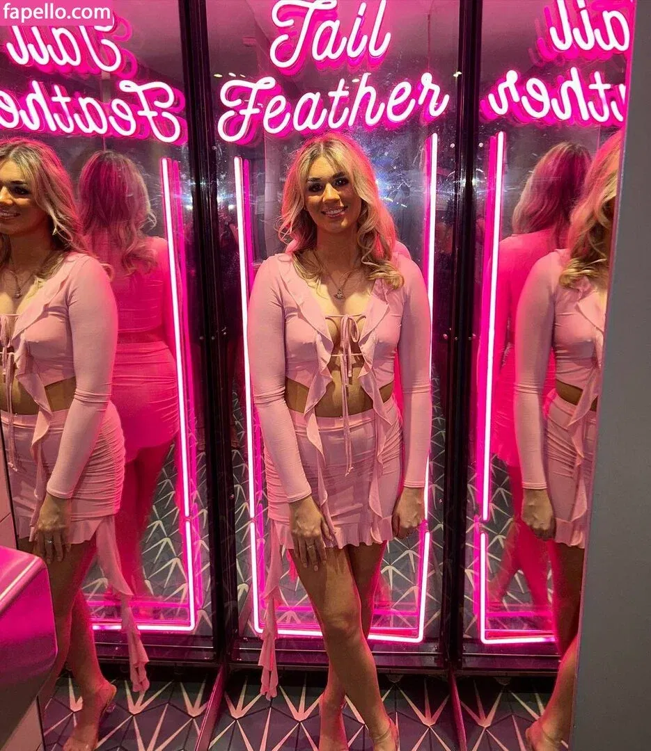 Aimee McColl Onlyfans Photo Gallery 