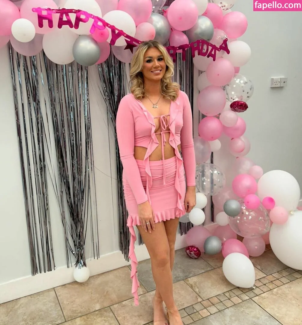 Aimee McColl Onlyfans Photo Gallery 