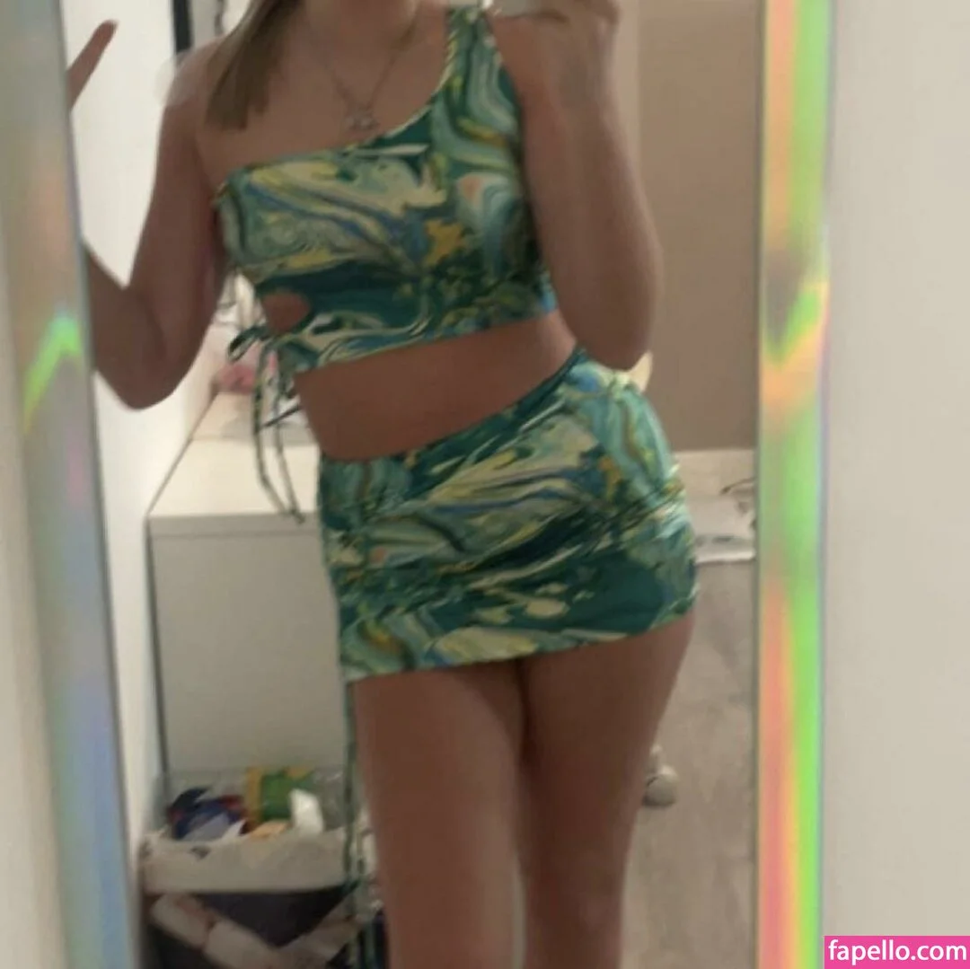 Aimee McColl Onlyfans Photo Gallery 