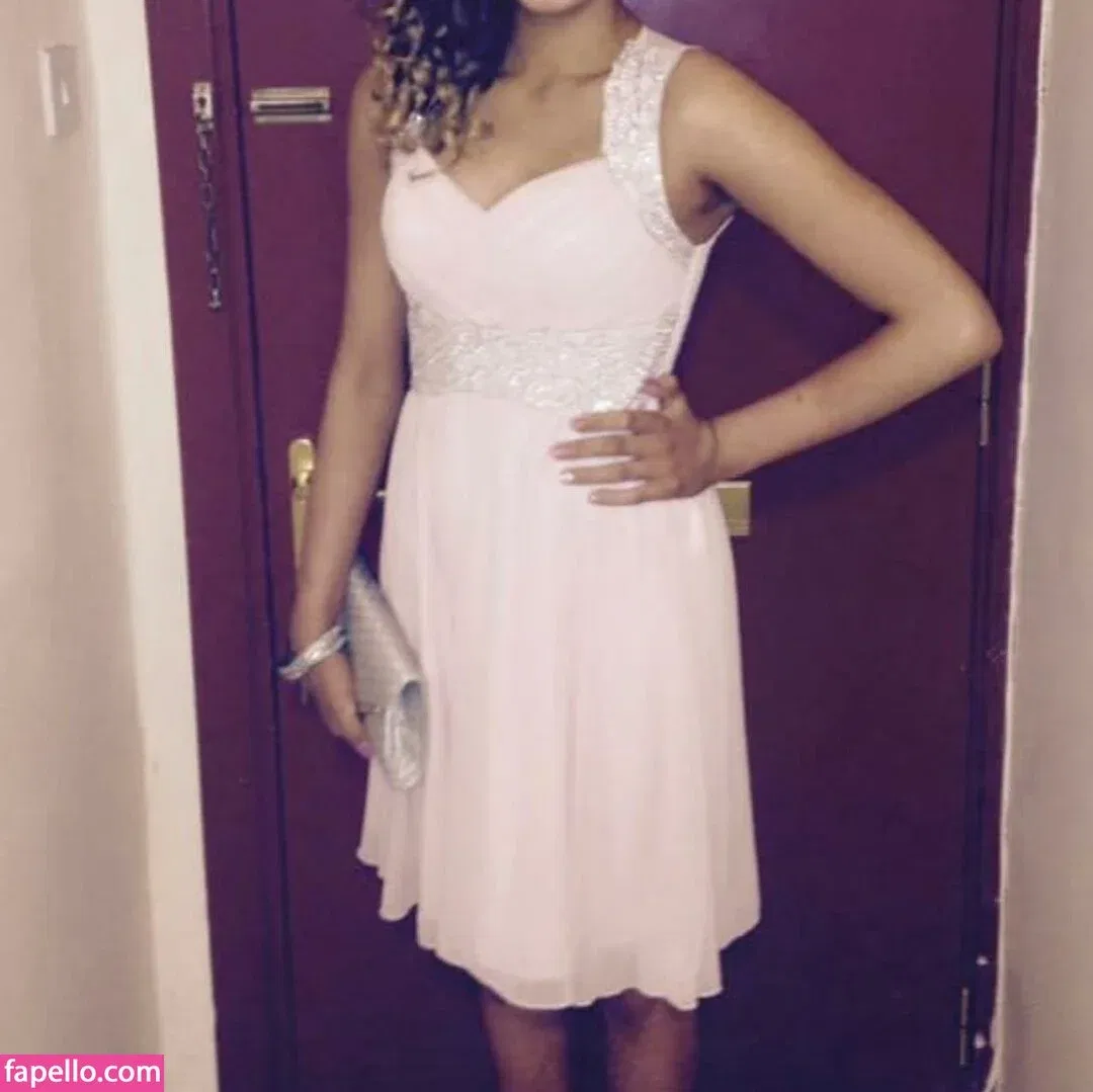 Aimee McColl Onlyfans Photo Gallery 