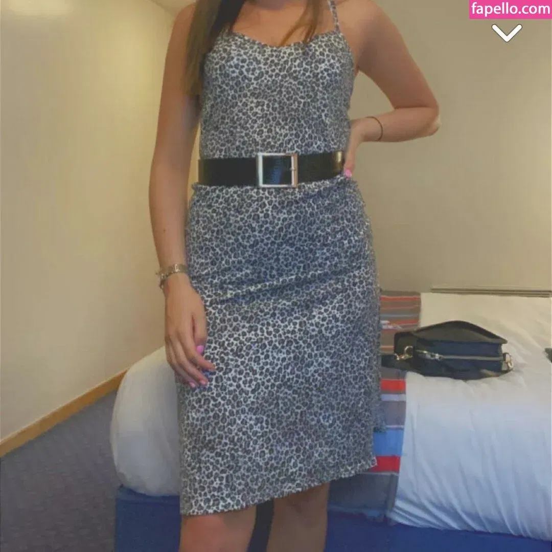 Aimee McColl Onlyfans Photo Gallery 