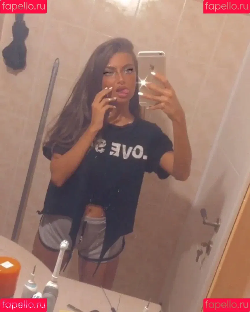 Jessica69queen Onlyfans Photo Gallery 
