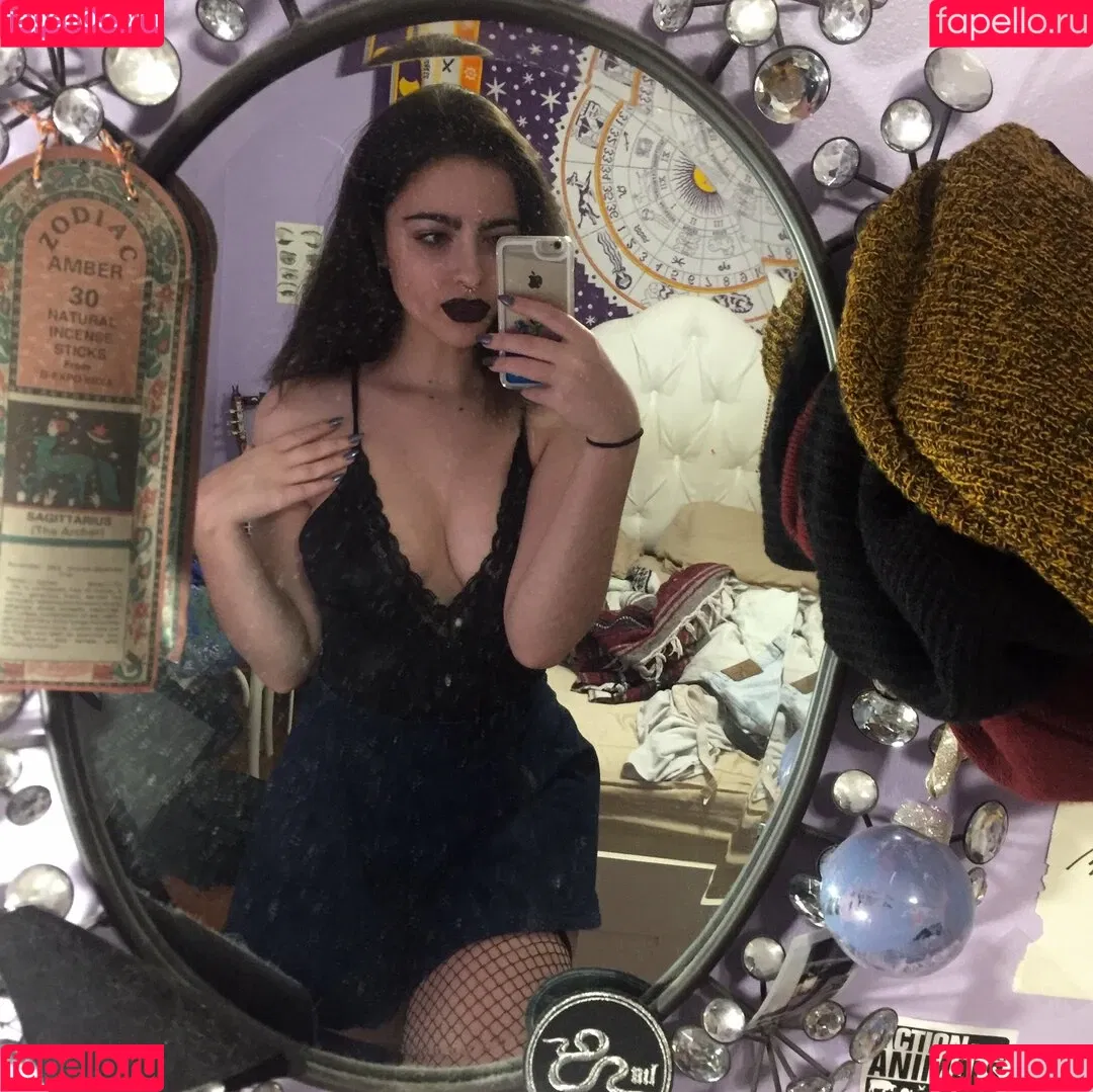 artbitch666 Onlyfans Photo Gallery 