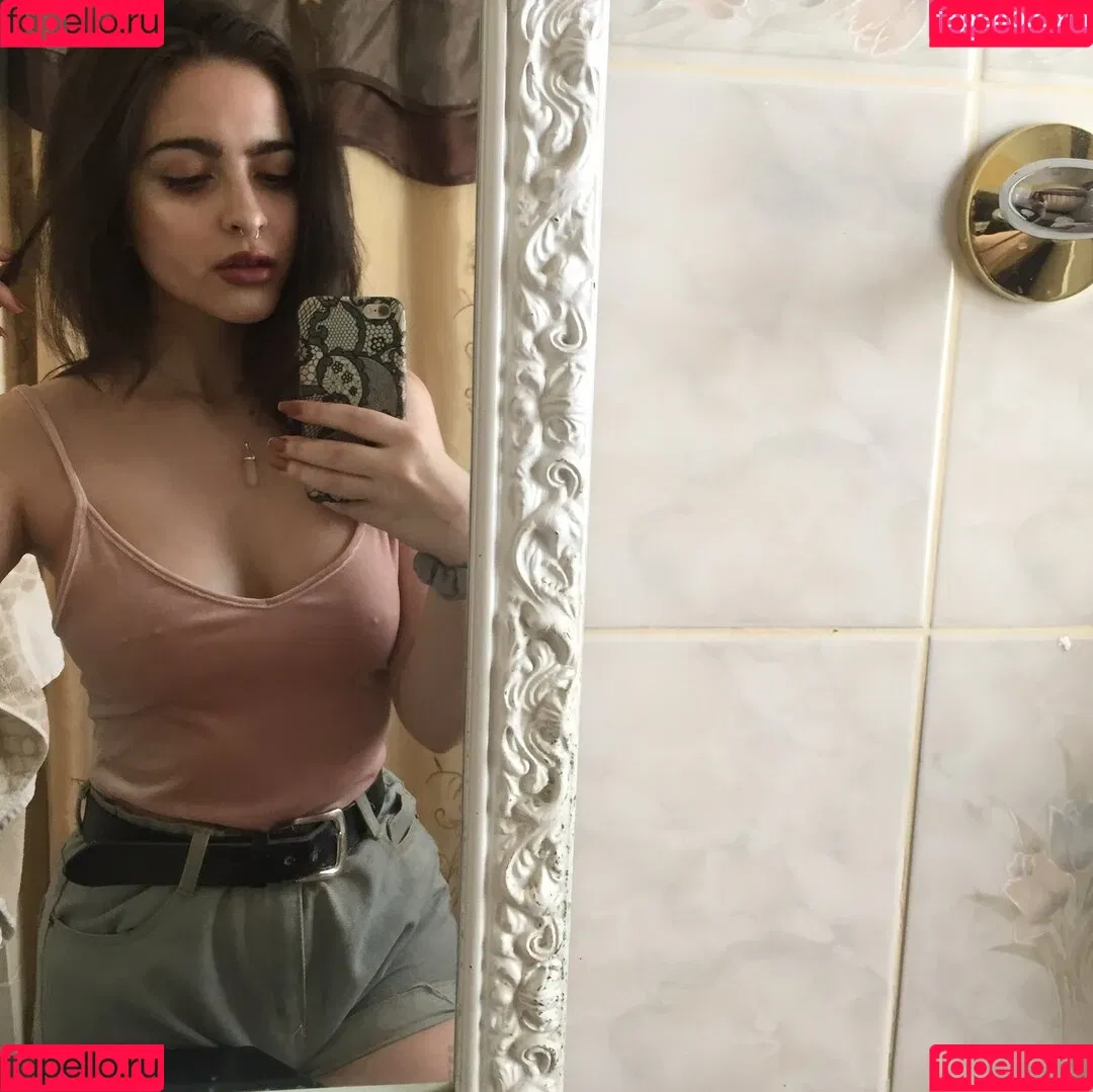 artbitch666 Onlyfans Photo Gallery 