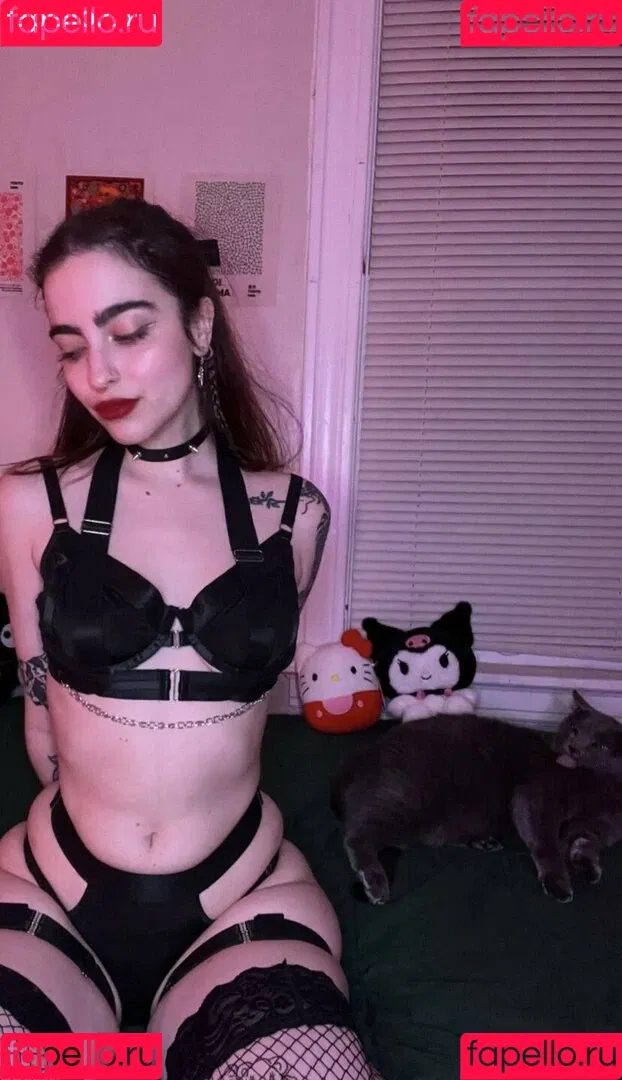 artbitch666 Onlyfans Photo Gallery 