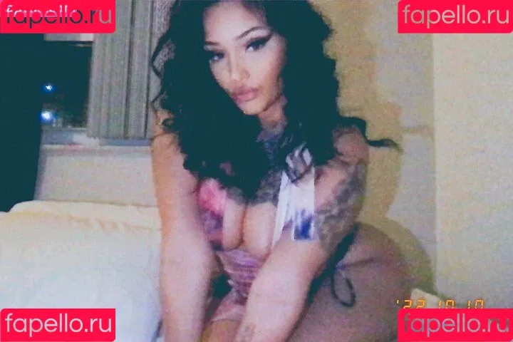 mulanvuittonvip Onlyfans Photo Gallery 