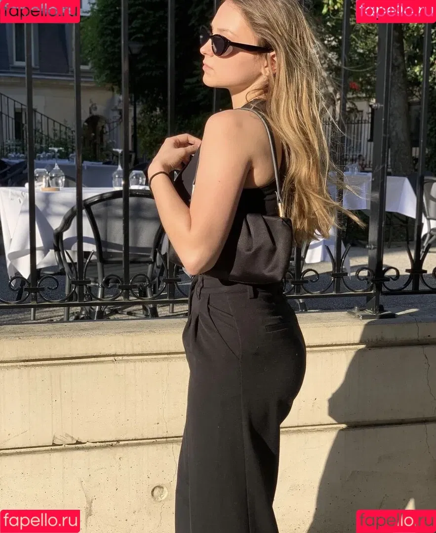Romane Salvetti Onlyfans Photo Gallery 