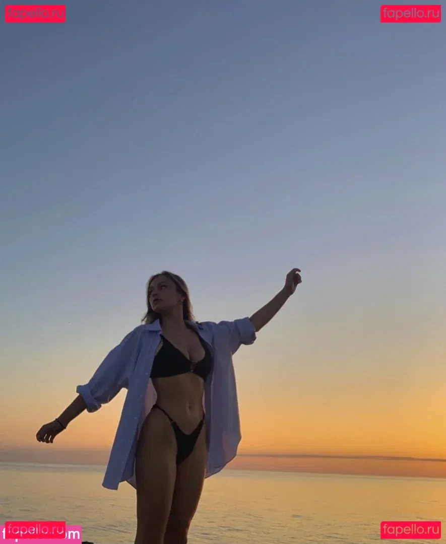 Romane Salvetti Onlyfans Photo Gallery 