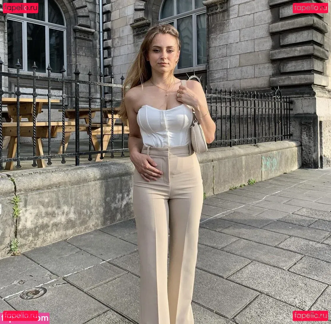 Romane Salvetti Onlyfans Photo Gallery 