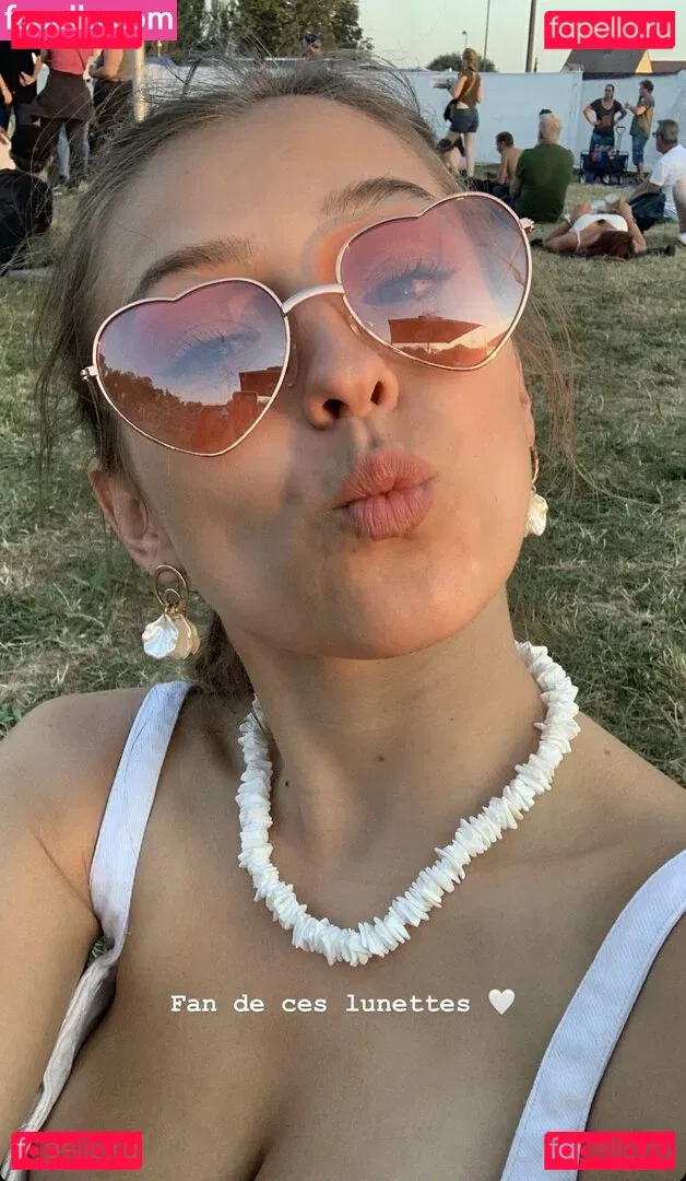 Romane Salvetti Onlyfans Photo Gallery 