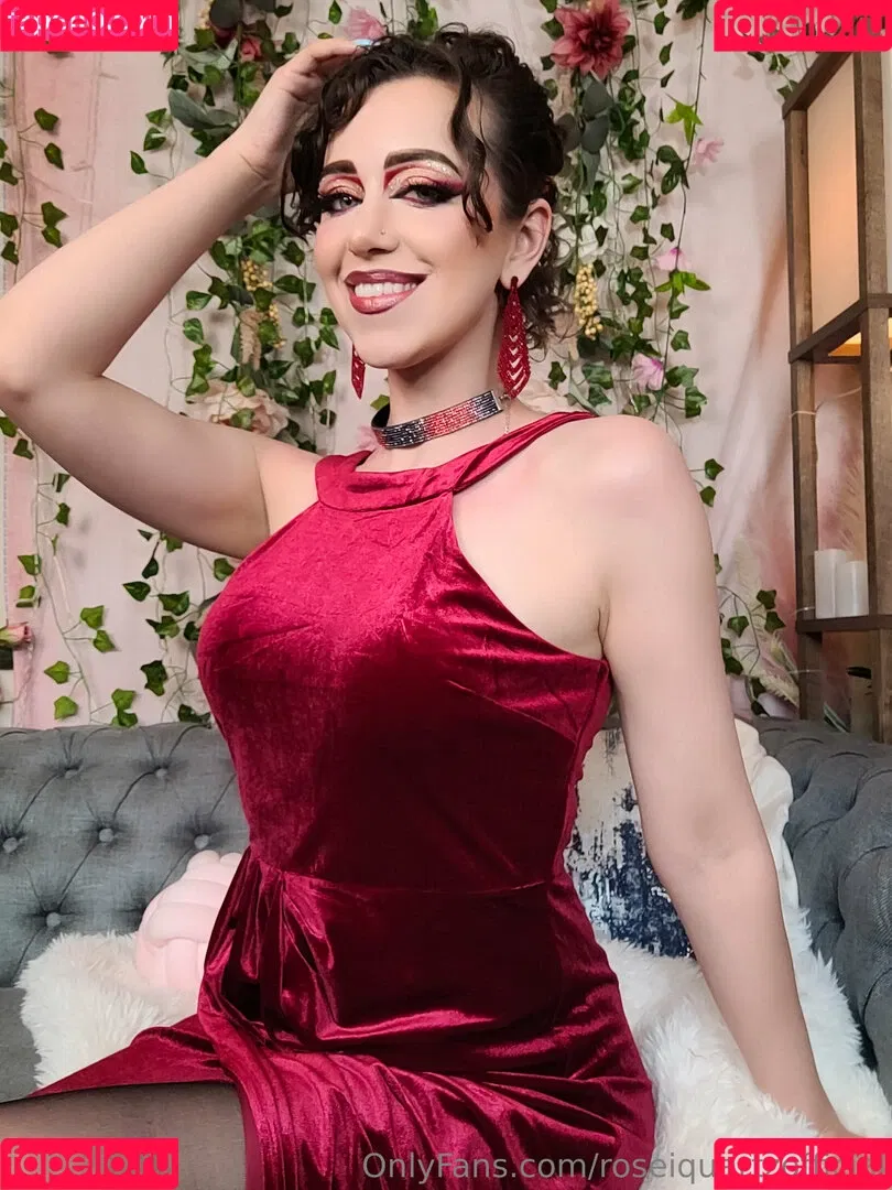 roseiquartzofficial Onlyfans Photo Gallery 