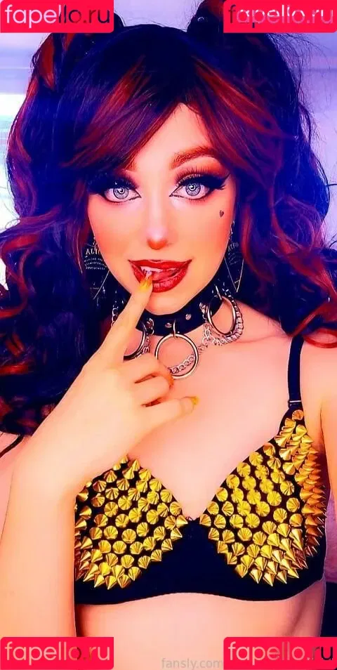 roseiquartzofficial Onlyfans Photo Gallery 