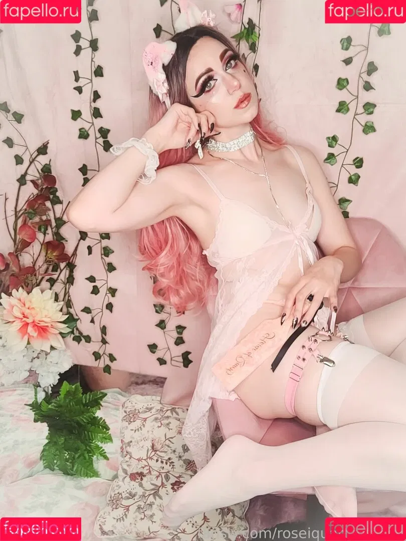 roseiquartzofficial Onlyfans Photo Gallery 