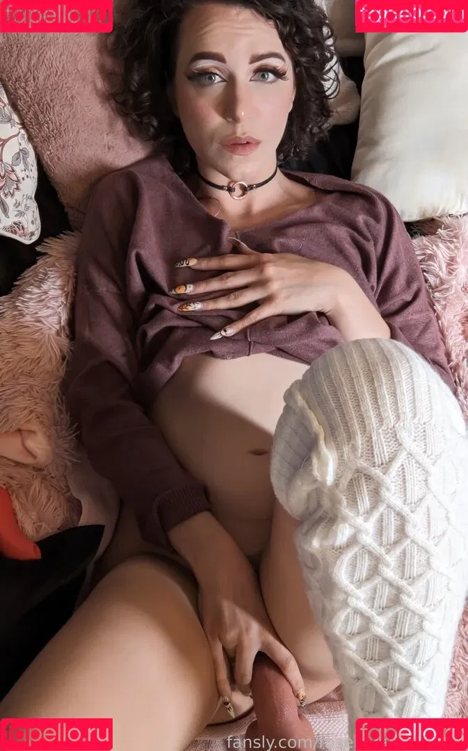 roseiquartzofficial Onlyfans Photo Gallery 