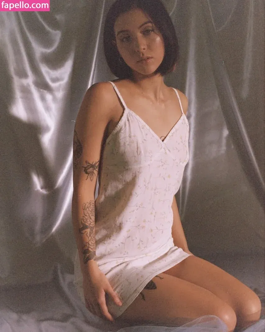 B4bychan Onlyfans Photo Gallery 