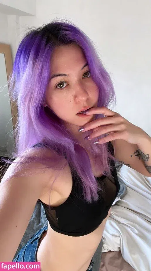 B4bychan Onlyfans Photo Gallery 