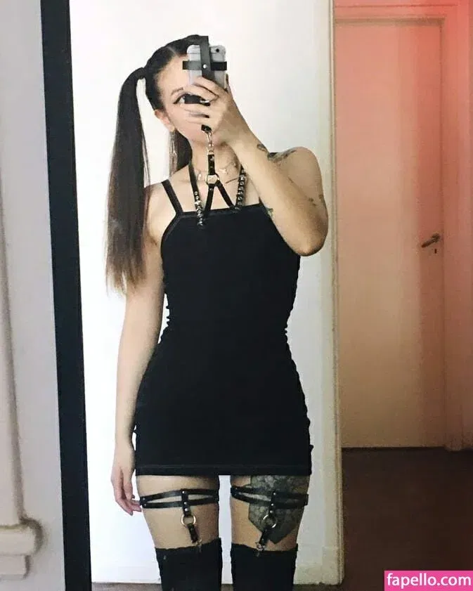 B4bychan Onlyfans Photo Gallery 