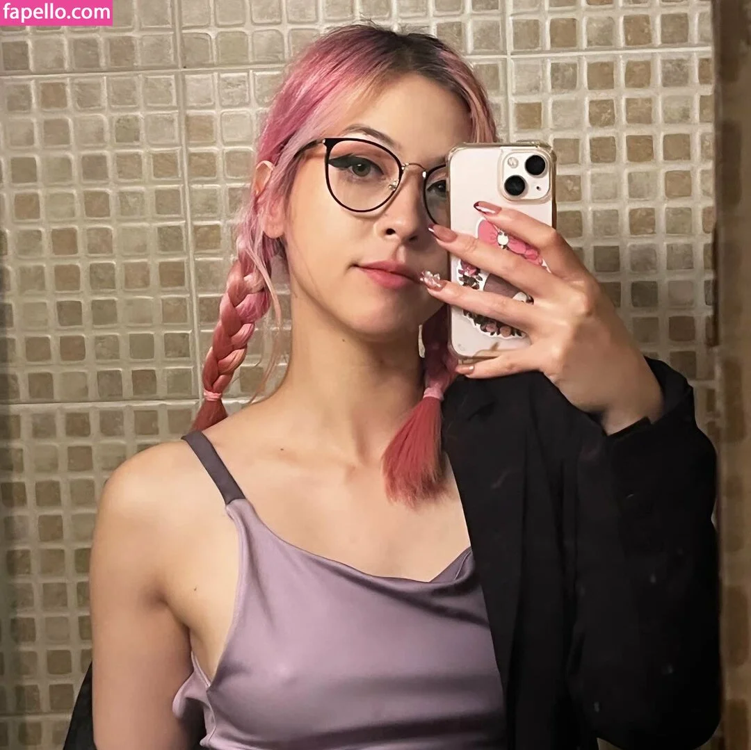 B4bychan Onlyfans Photo Gallery 