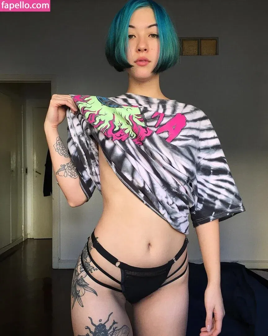 B4bychan Onlyfans Photo Gallery 