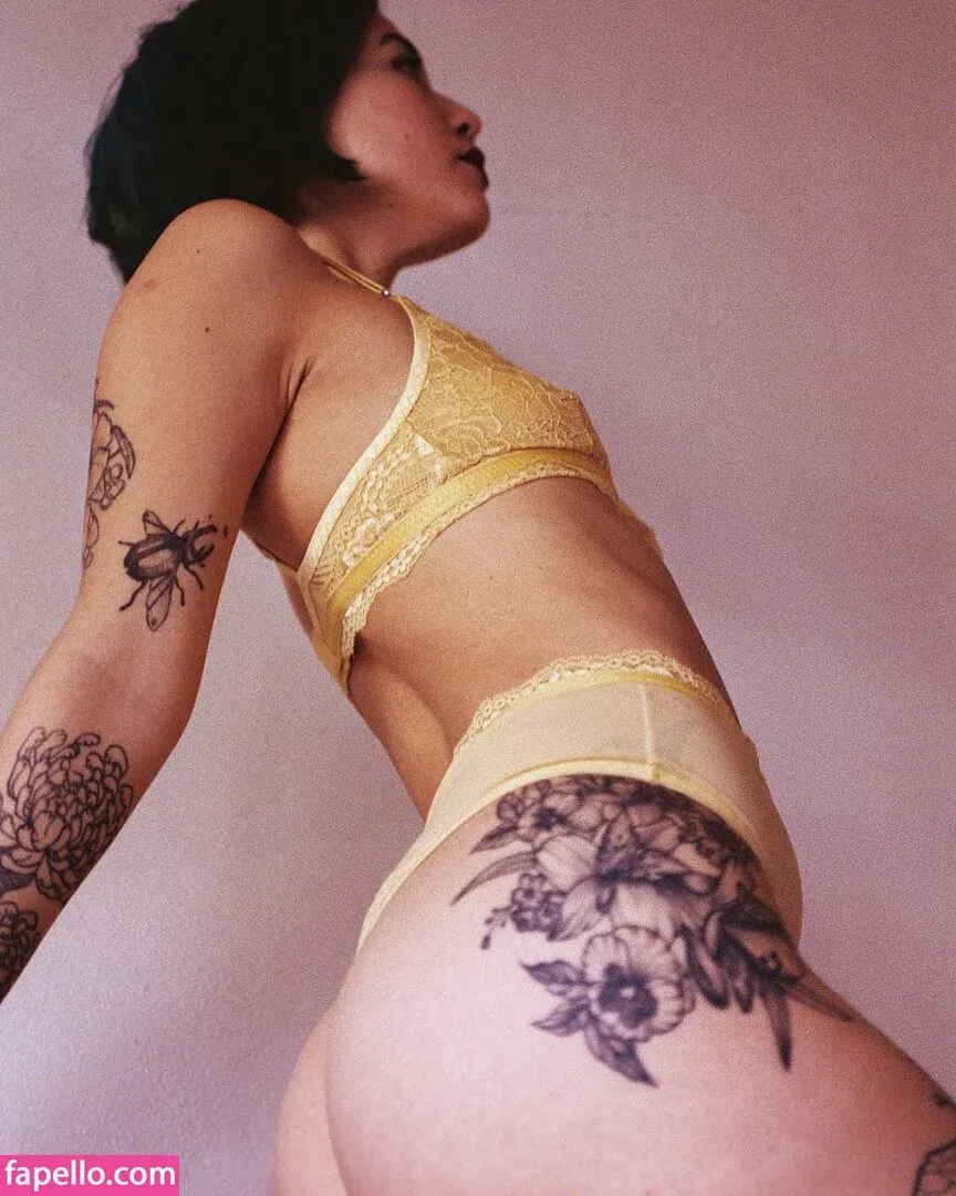 B4bychan Onlyfans Photo Gallery 