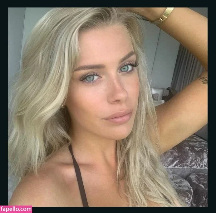 Victoria Vermeer Onlyfans Photo Gallery 