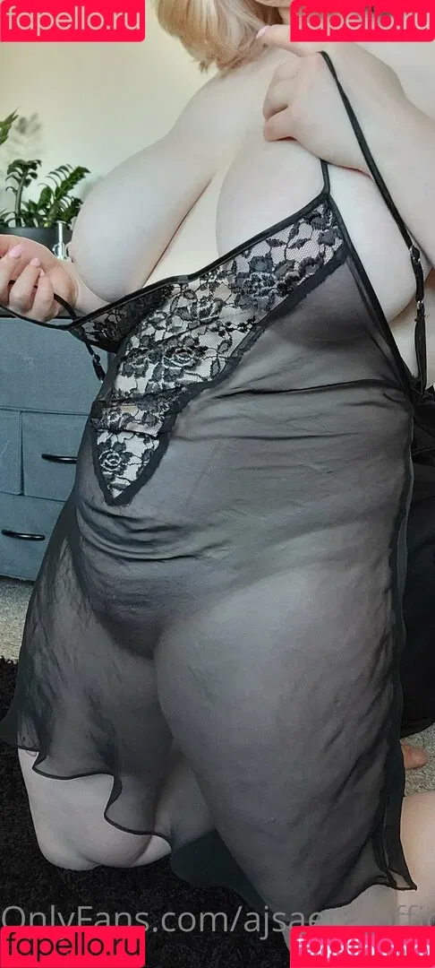 ajsaetraofficial Onlyfans Photo Gallery 