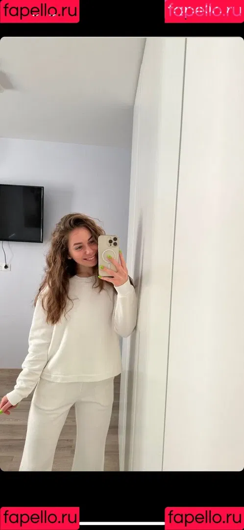 Cathy Bulgakova Onlyfans Photo Gallery 