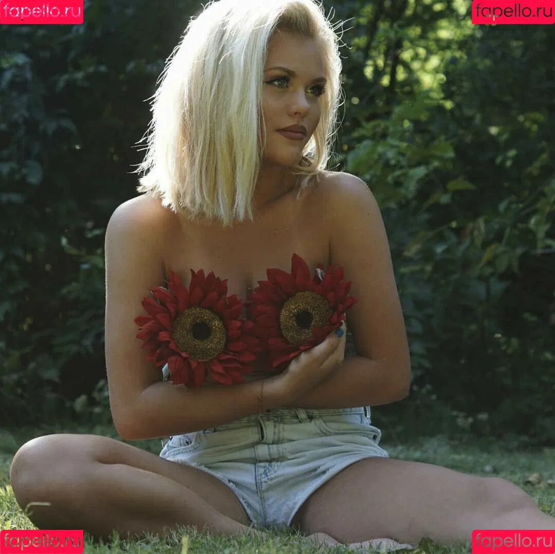 forgetsarah Onlyfans Photo Gallery 