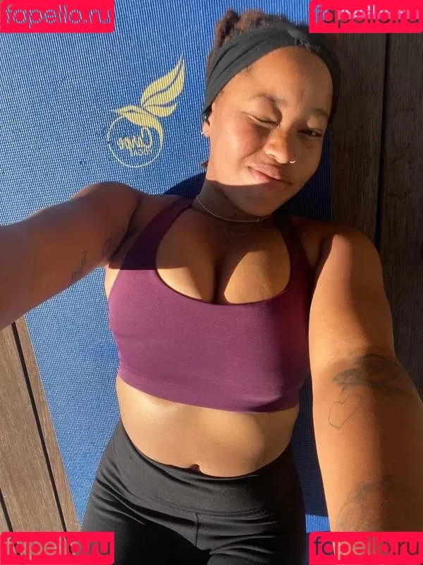 Ariel Cosmo Onlyfans Photo Gallery 
