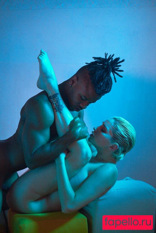 Kira Lust Nude Onlyfans Photo 7
