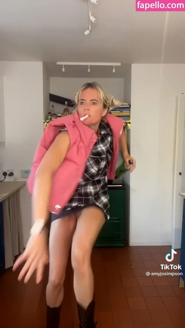 Amy Jo Simpson Onlyfans Photo Gallery 